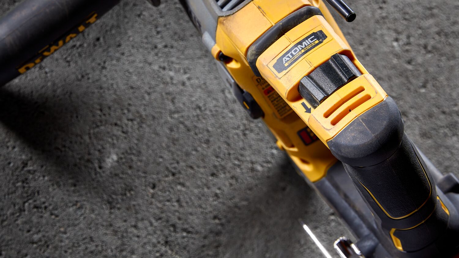 Osha table 1 compliant feature of atomic 20 volt five eighths inch brushless cordless S D S plus rotary hammer tool .